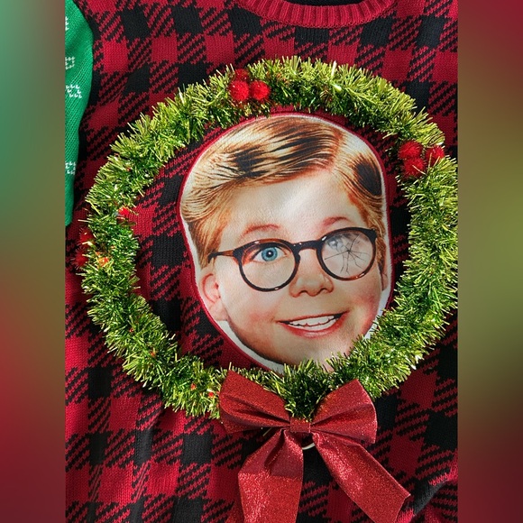 SPENCER’S Workshop A Christmas Story Light Up Wreath Christmas UGLY Sweater Sz M - Picture 10 of 10